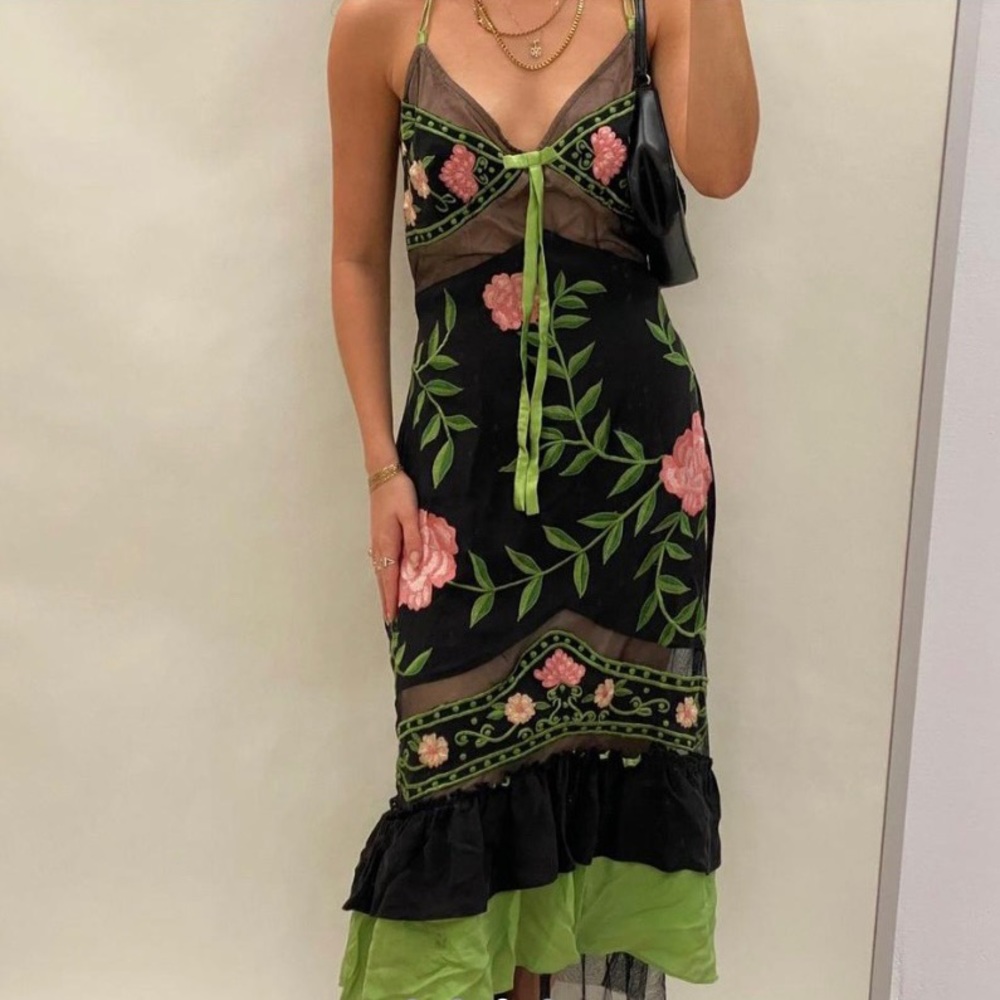 Vintage Silk Floral Embroidered Dress - Picture 3 of 5